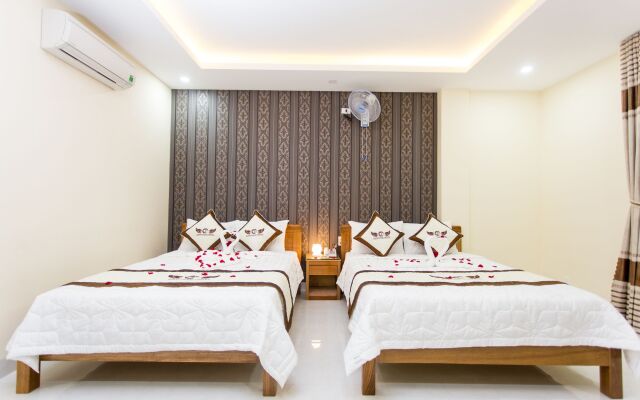 Dam Phuc Hotel