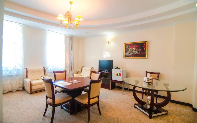 Parasat Hotel & Residence