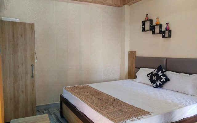 Om Shanthi paying guest house