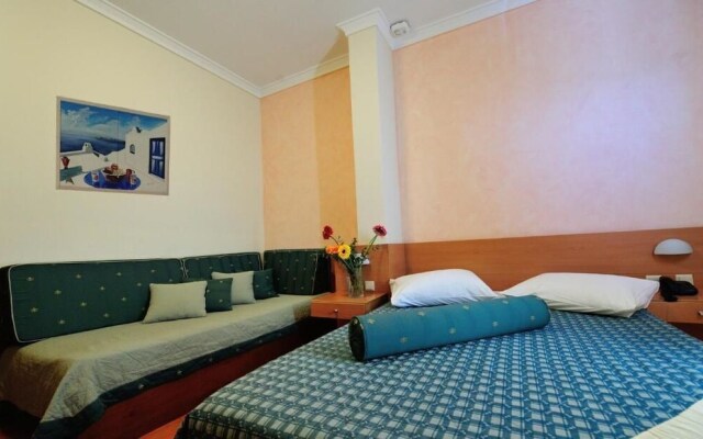 Adonis City Hotel