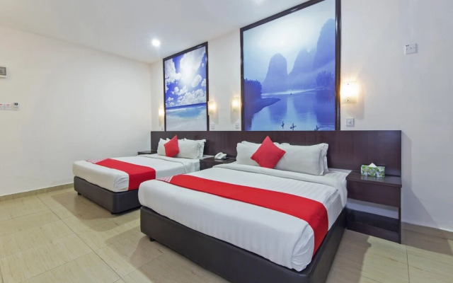 OYO 498 D&F Boutique Hotel Senawang
