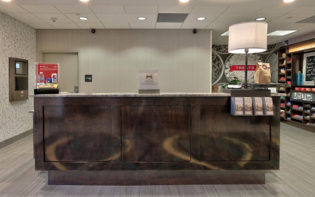 Hampton Inn & Suites Albuquerque Airport