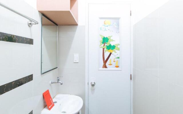 RedDoorz @ CAA Road Las Pinas
