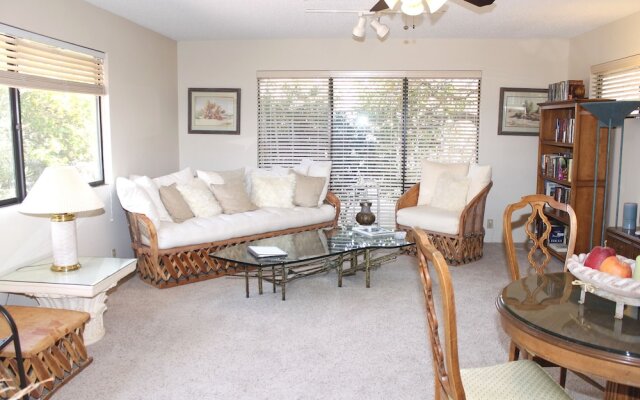 De Anza Golf Course Cottage - 1 Br home by RedAwning