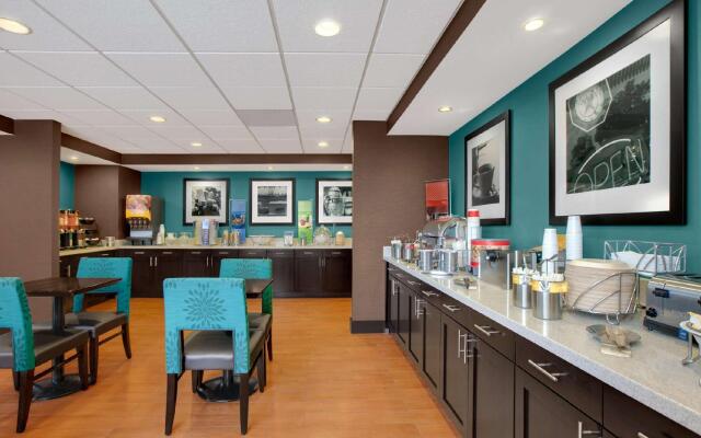 Hampton Inn by Hilton Chicago-Midway Airport