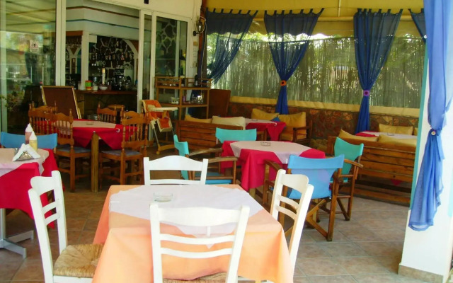 Aggelos Family Hotel