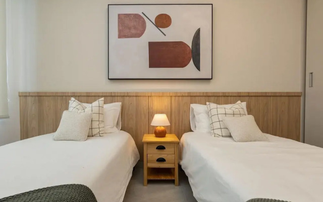 The Chic Condo by Acomodo El Cangrejo