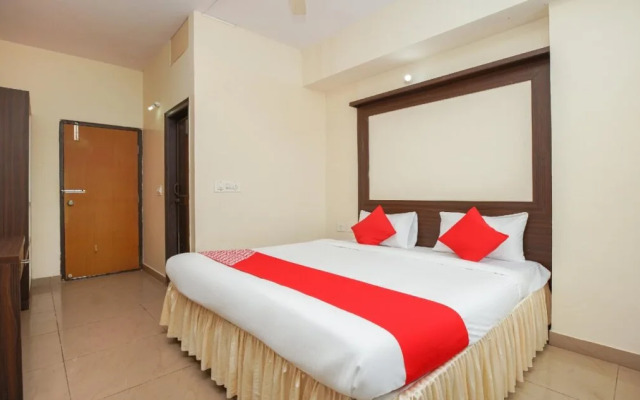 OYO 45057 Hotel J.B. Paradise