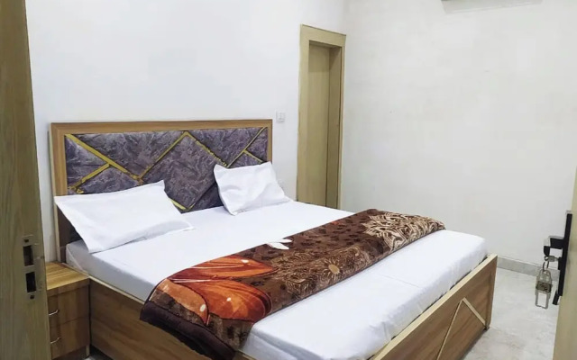 Hotel Meera residency Mathura