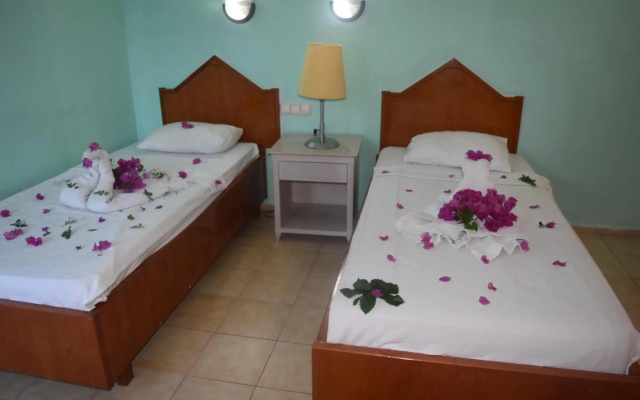 Ares City Hotel