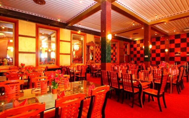 Delma Mount View Hotel