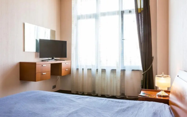 Penthouse with Kremlin Views