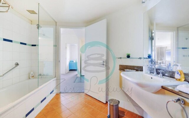 ZEN88 ESPLANADE - 3BR Luxury Suite Apt