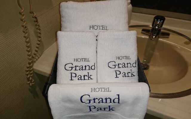 Grand Park (Adult Only)