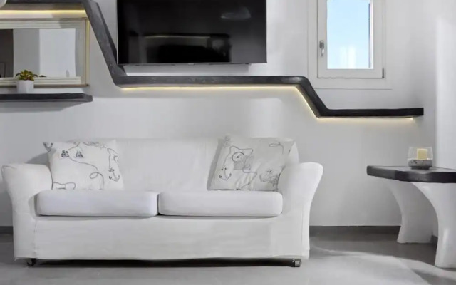 Fulfill your Holiday Dreams at Mikonos