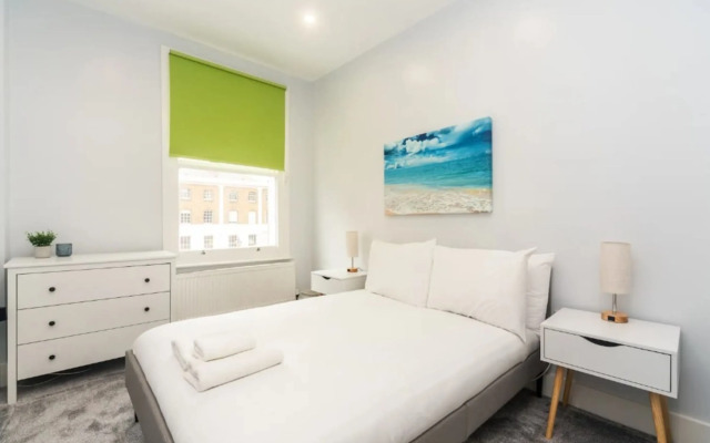 Clapham Sanctuary Apartment