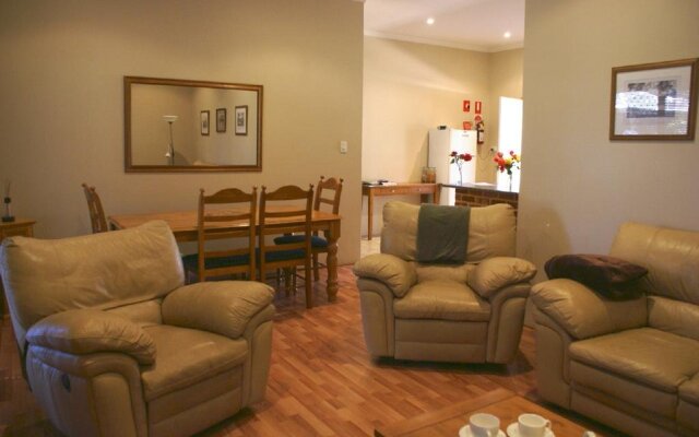 Grandis Cottages