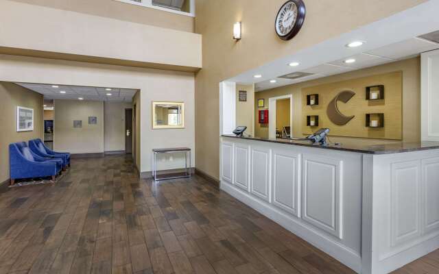 Comfort Suites