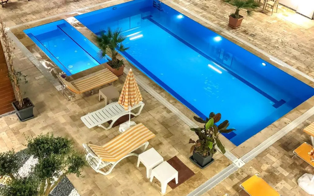 Ladik Hotel