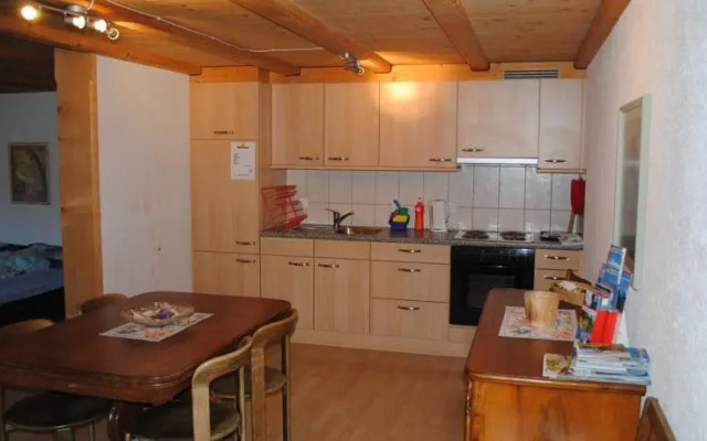 Holiday Restaurant Lehmatta