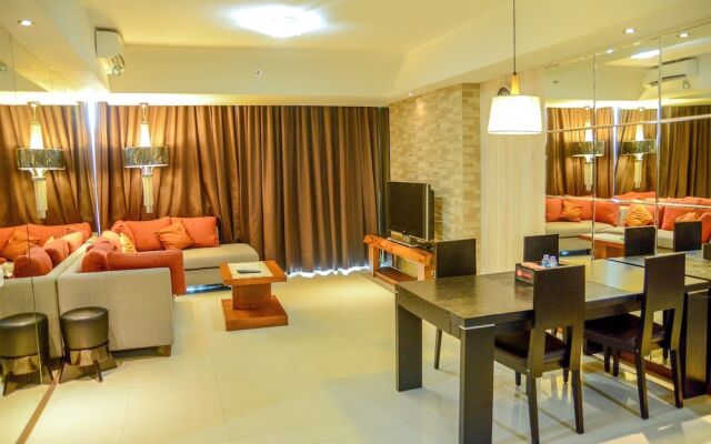 Cozy Pool View Kemang Village Residence Apartment with Direct Access To Mall
