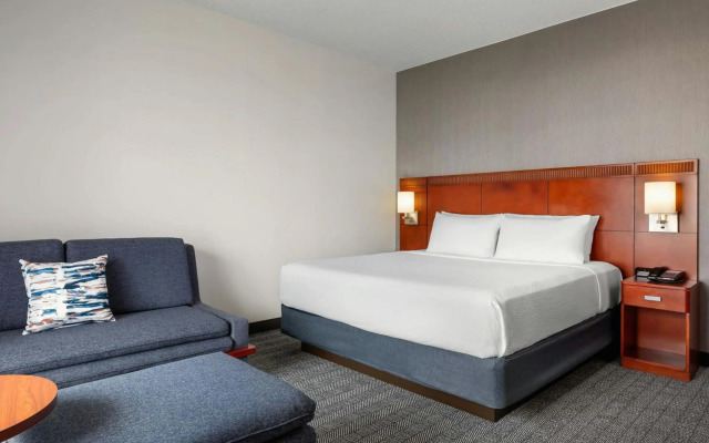 Courtyard by Marriott Minneapolis-St. Paul Airport