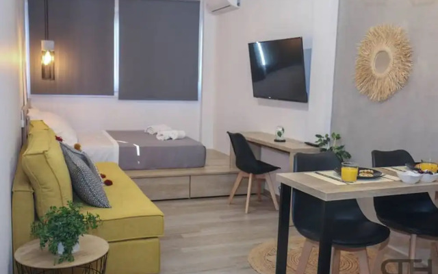 New Studio 3 Downtown Thessaloniki-fully Equipped