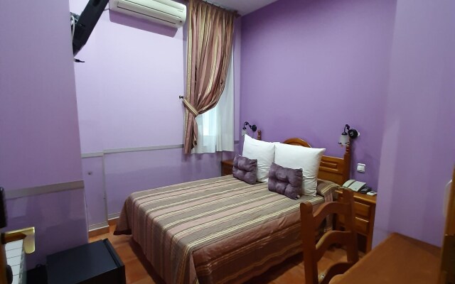 Hostal Las Fuentes - Adults Only