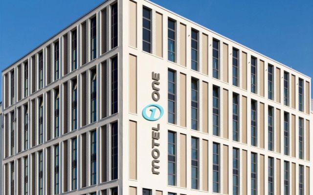 Motel One Köln-Altstadt