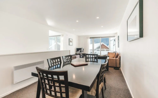 Blue Peaks Apartments