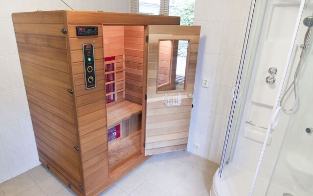 Lush Villa With a Sauna Near the Veluwe