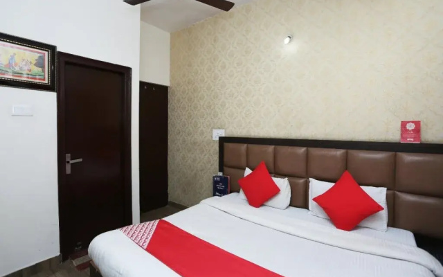 Comfort Inn By OYO Rooms