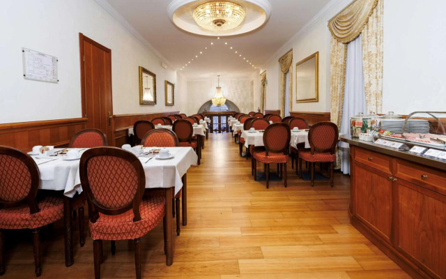 Hotel Raffaello, Sure Hotel Collection by Best Western