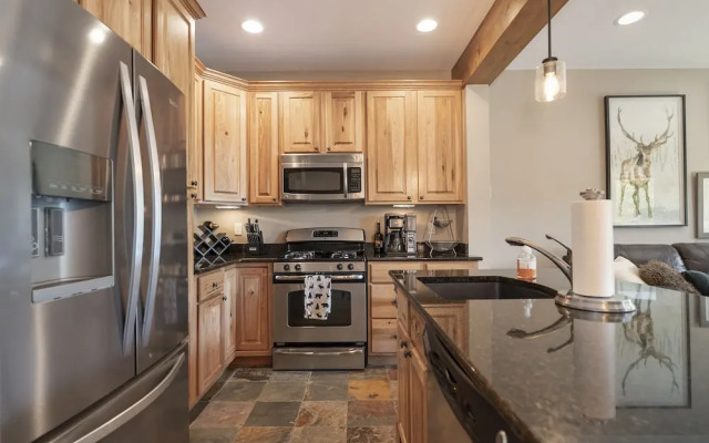 Telemark 4 Bedroom Townhouse by RedAwning