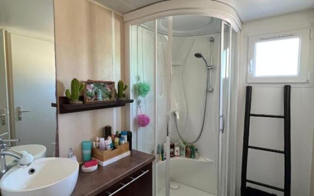 Mobile home 4 à 6 personnes, camping 4 étoiles