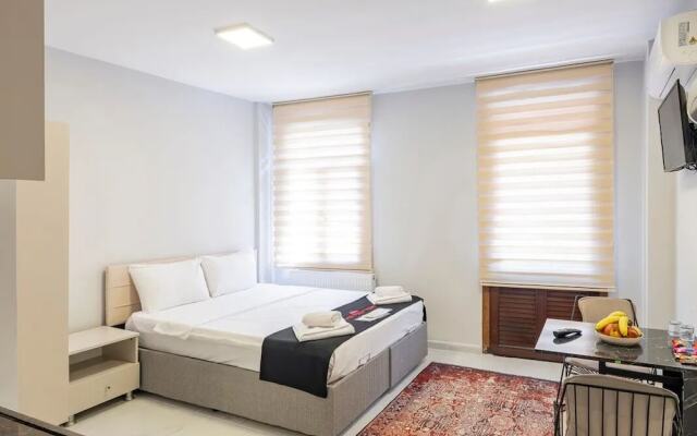 Red Tent Suite 24