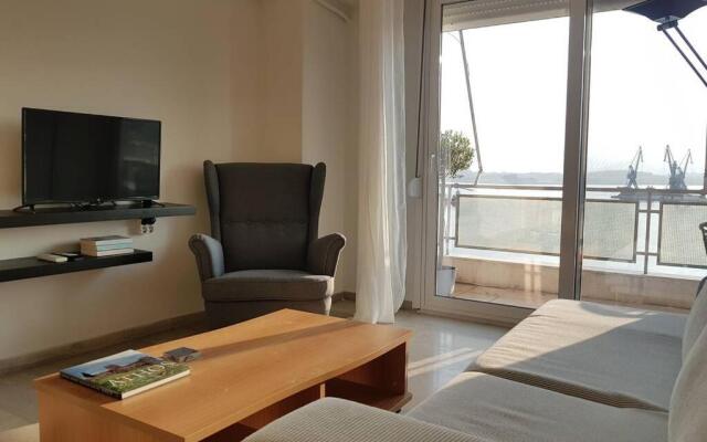 Argonauts Apartment
