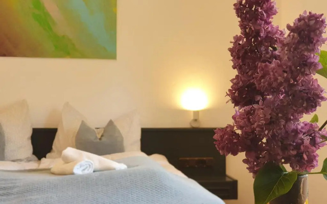 Garni Hotel Biebertal am Milseburgradweg