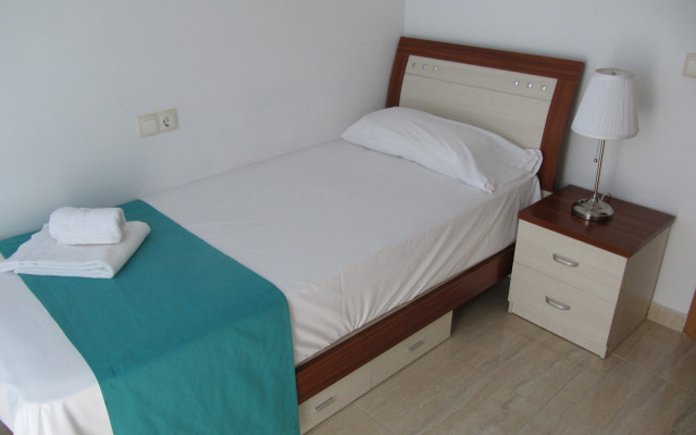 Life Apartments Alameda Colon