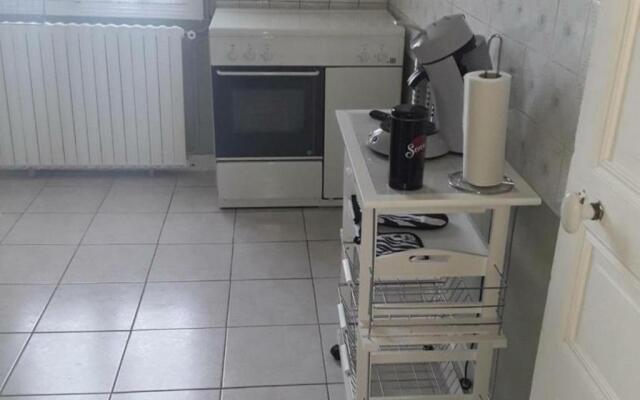 Gãžte Bourdeilles, 4 PiãˆCes, 6 Personnes - Fr-1-616-201