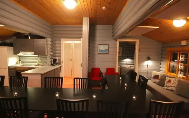 Kuusiston Kruunu Log House