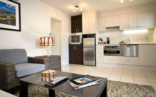 Sea Spray Suites