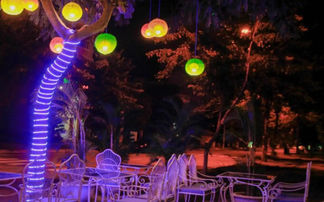 Mayfair Da Nang Hotel