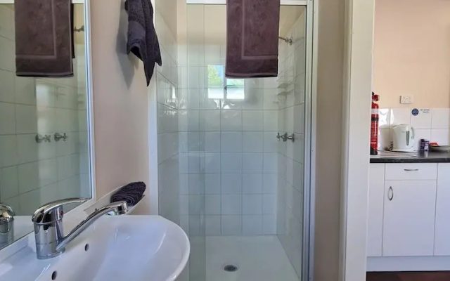 Rivergums Caravan Park – Bathroom – Goondiwindi