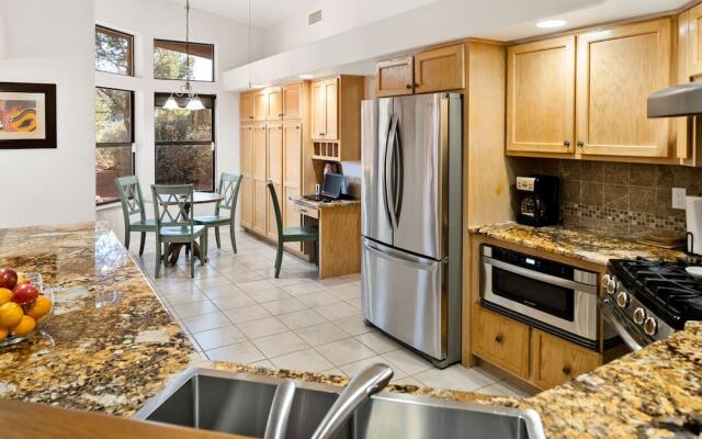 Quail Run Retreat 3BR by Casago