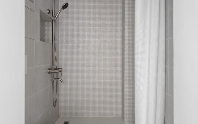 Letyourflat (Лэтюфлэт) на проспекте Невский 128