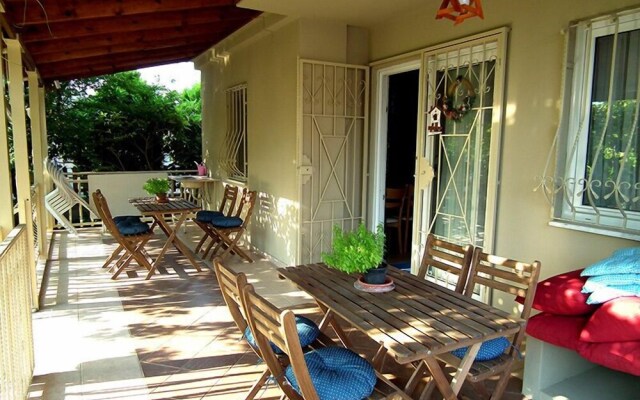 Villa Arel