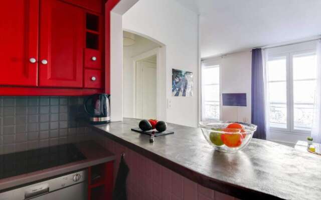 Spacious Studio in Marais