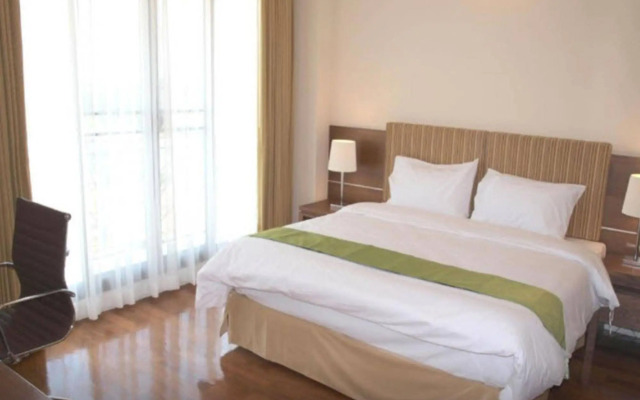 Thomson Residence Hotel