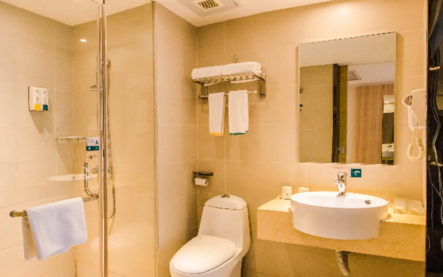 City Convenient Hotel